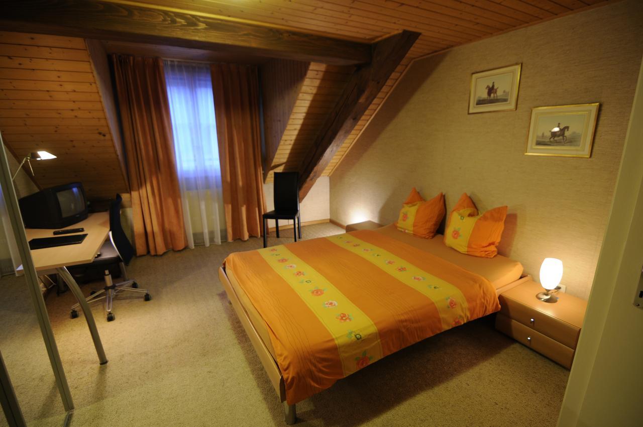 De La Croix-blanche Hotel Cressier (Neuchatel)